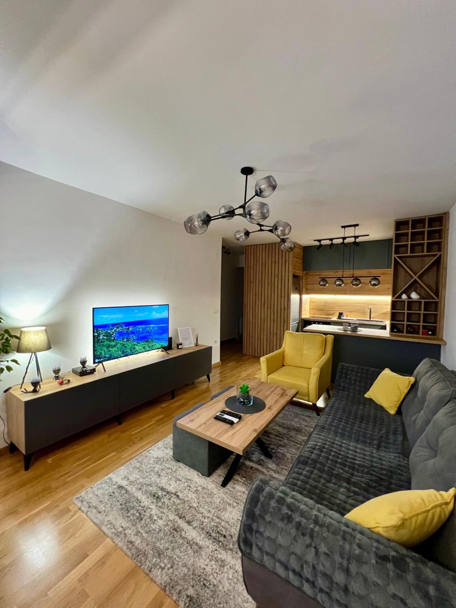 Aj Luxe Residence Скоп'є Екстер'єр фото