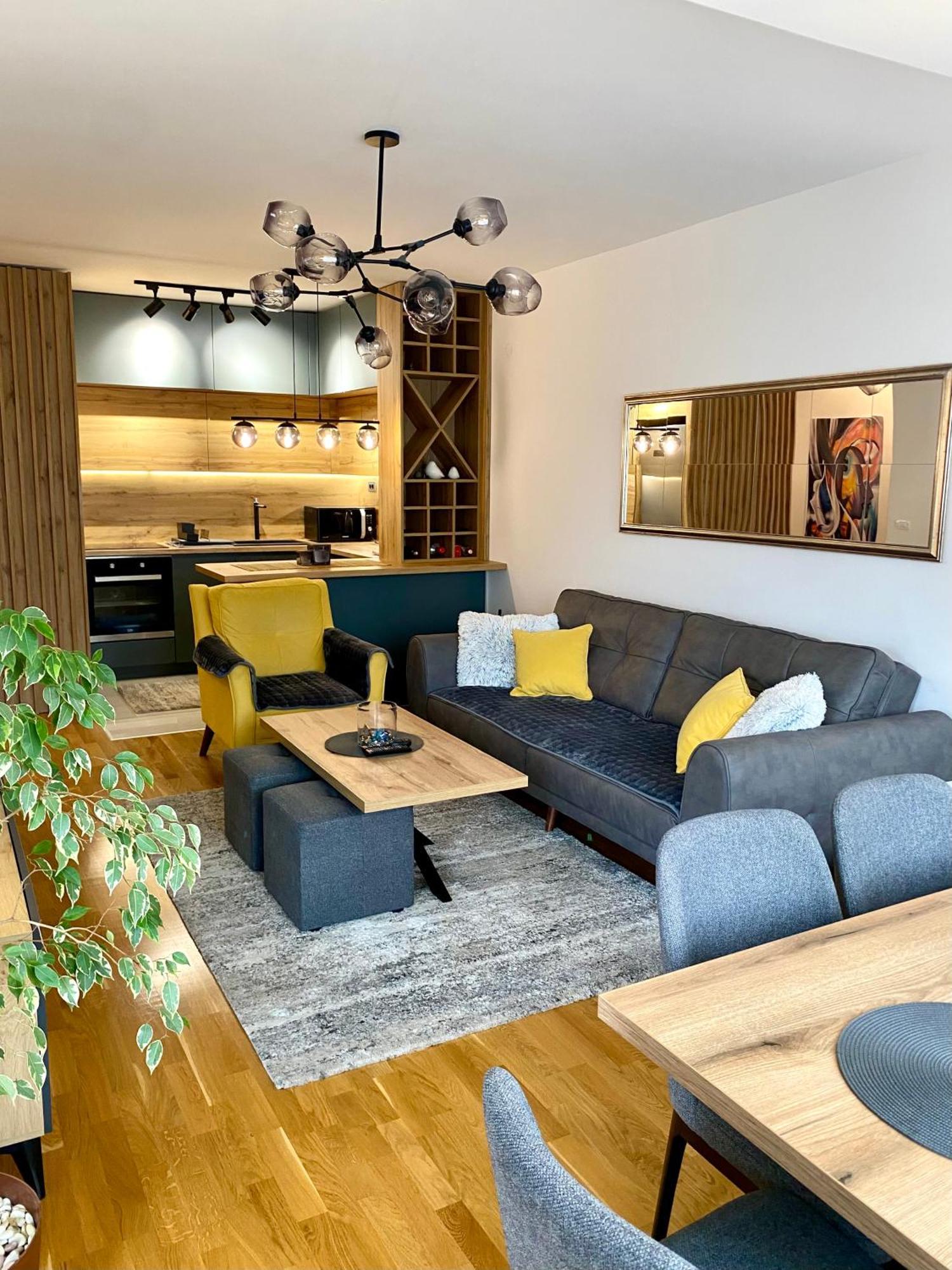 Aj Luxe Residence Скоп'є Екстер'єр фото