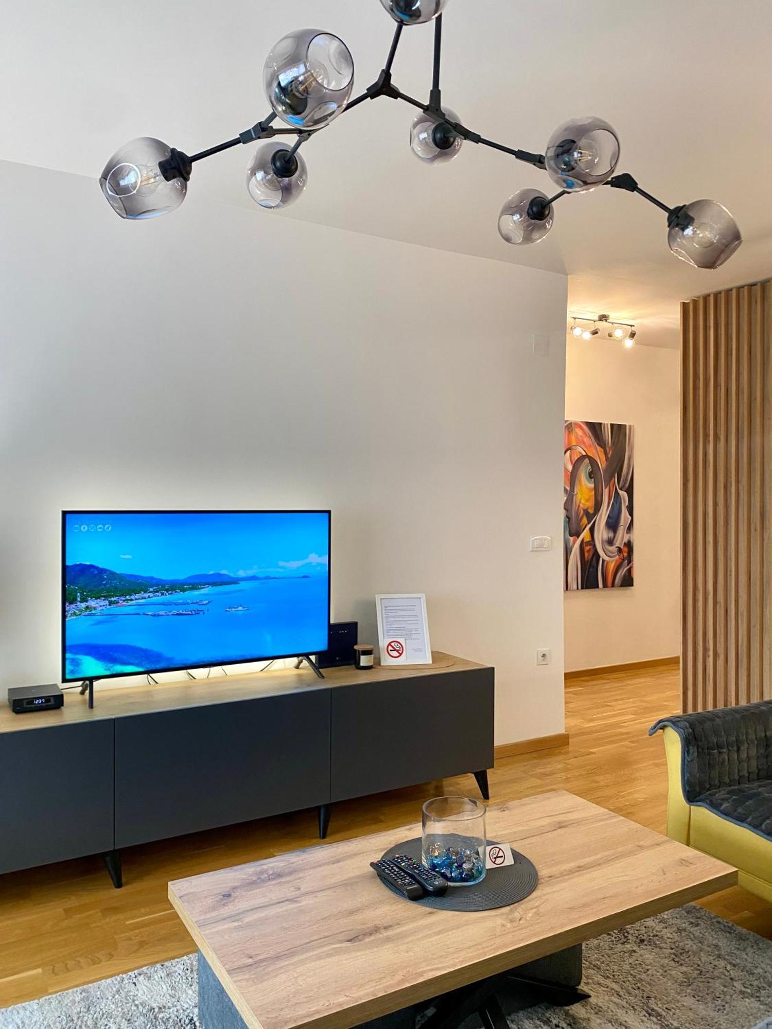 Aj Luxe Residence Скоп'є Екстер'єр фото